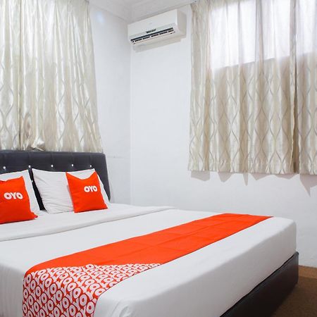Oyo 90037 The 7 Lodge Tambunan Экстерьер фото