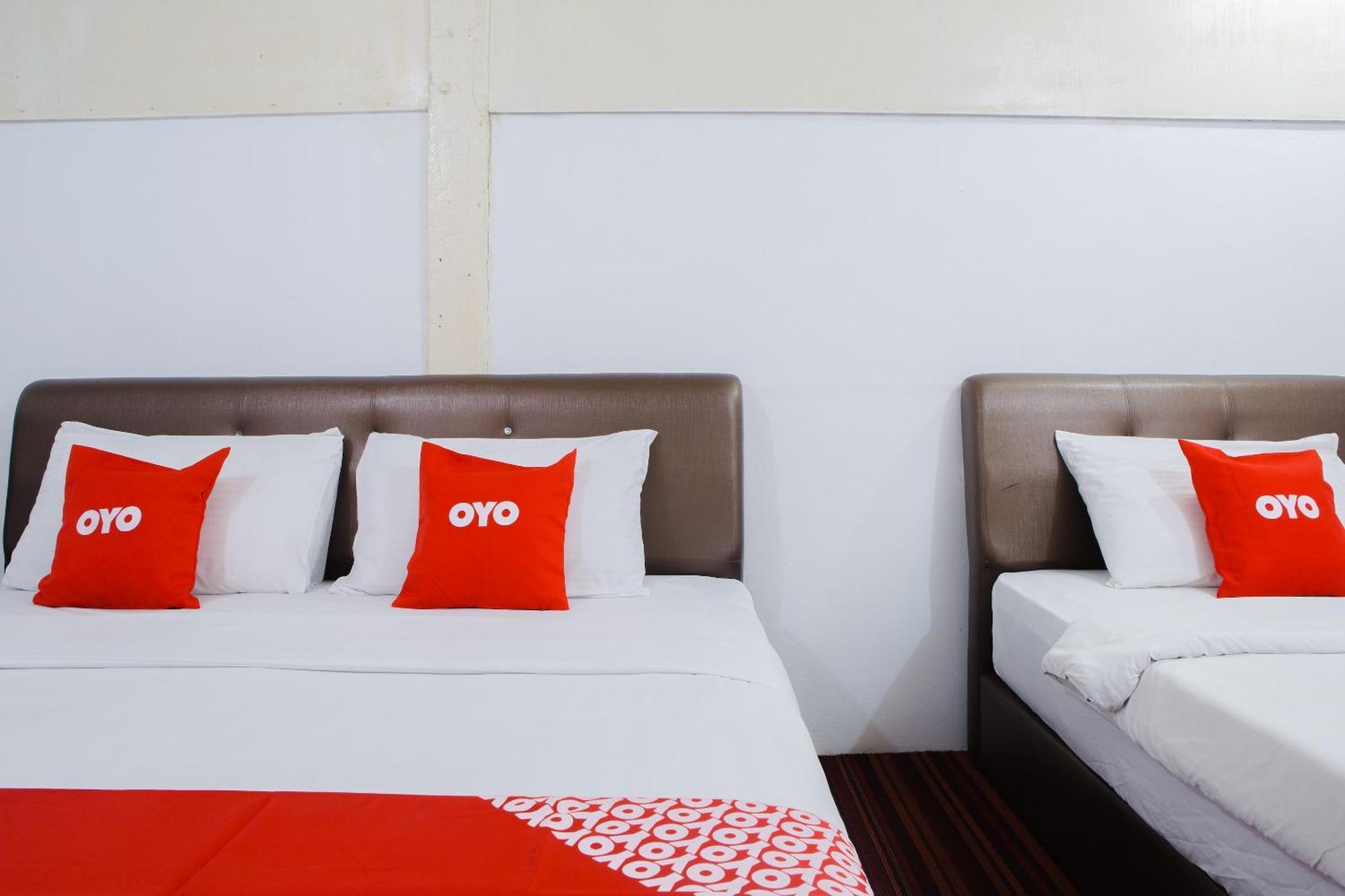 Oyo 90037 The 7 Lodge Tambunan Экстерьер фото