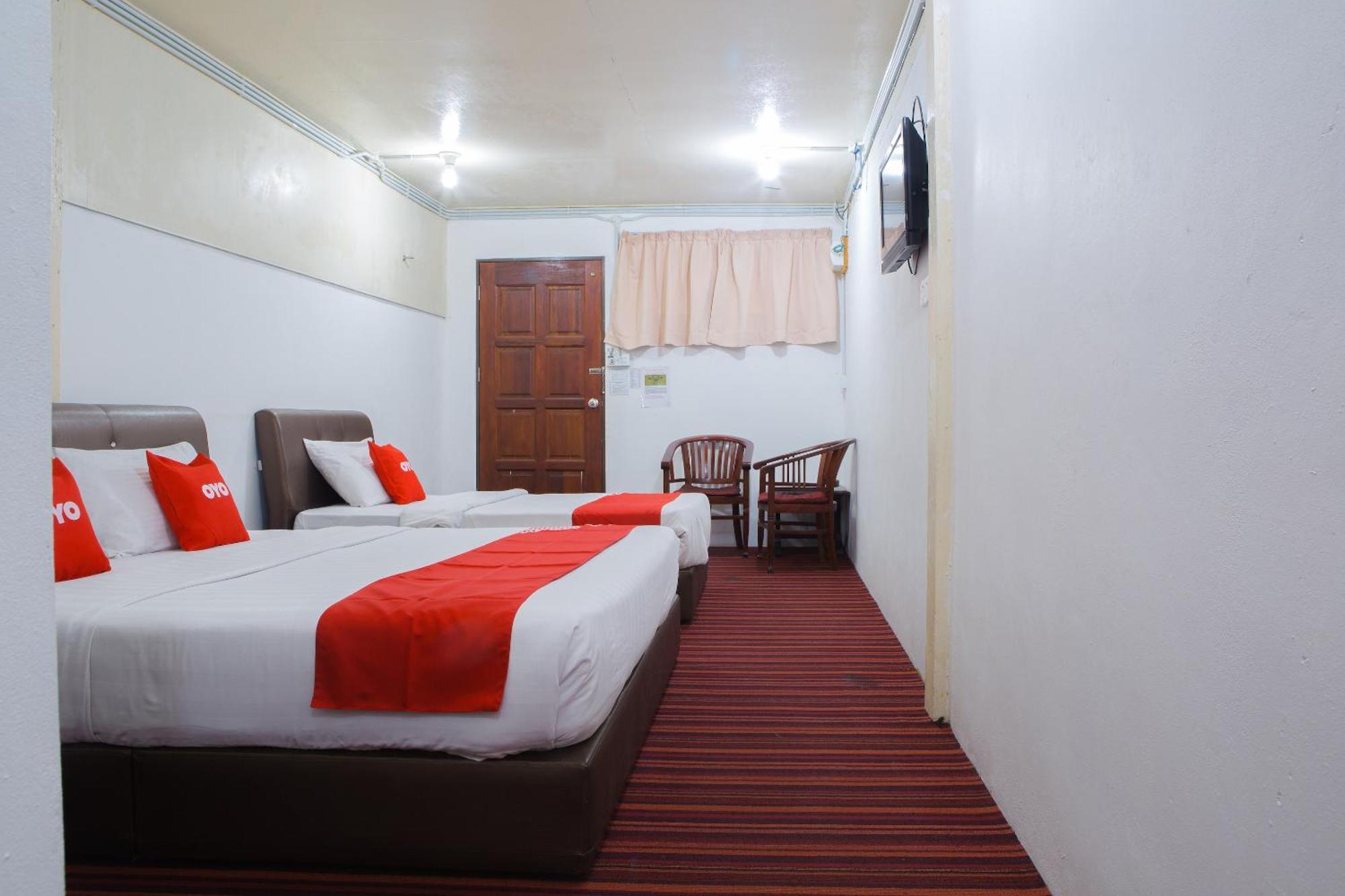 Oyo 90037 The 7 Lodge Tambunan Экстерьер фото