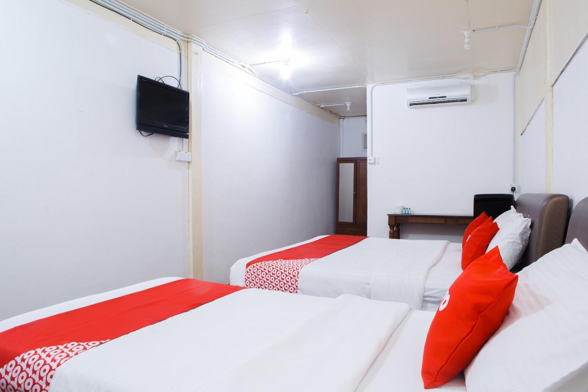Oyo 90037 The 7 Lodge Tambunan Экстерьер фото