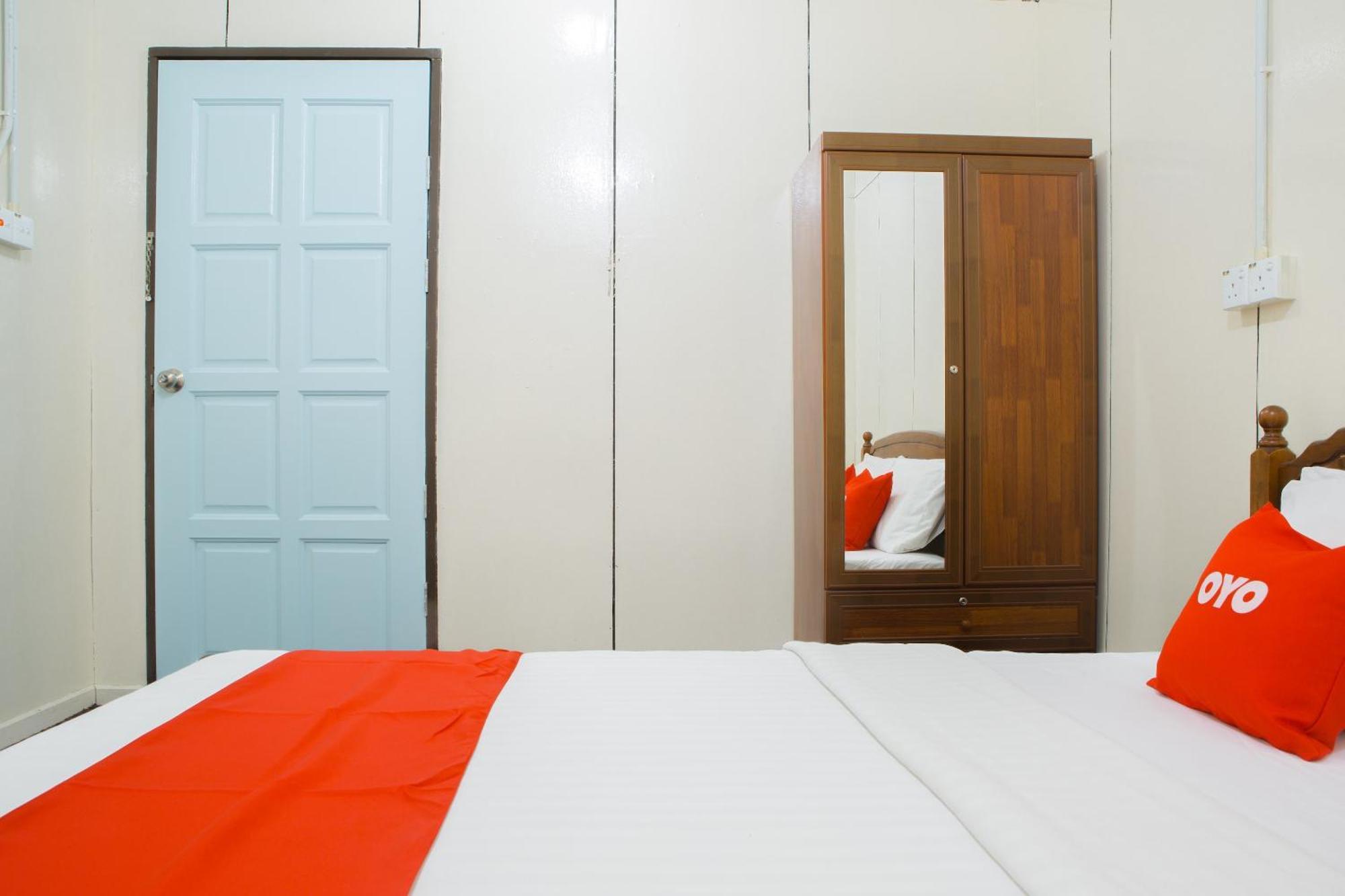 Oyo 90037 The 7 Lodge Tambunan Экстерьер фото