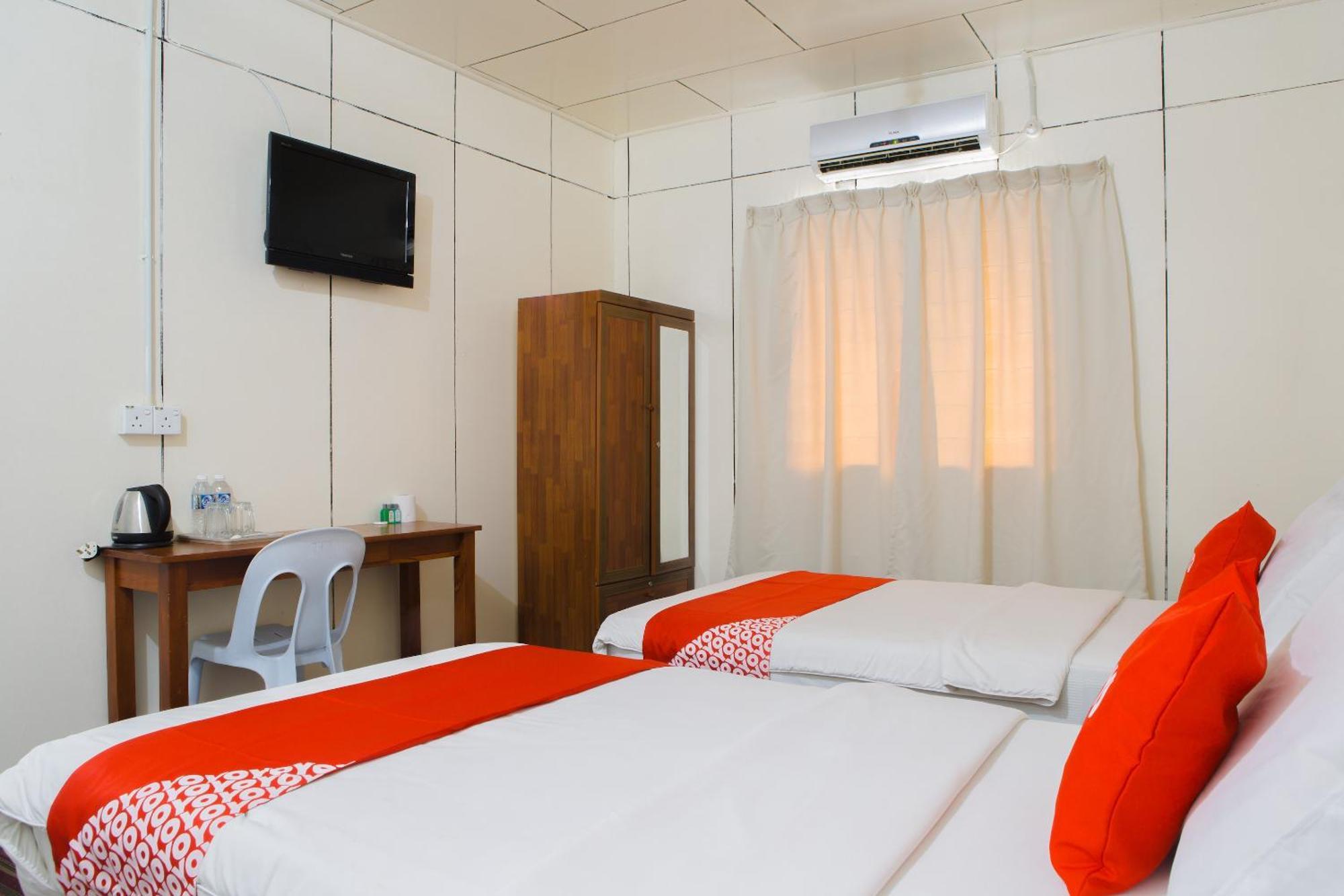 Oyo 90037 The 7 Lodge Tambunan Экстерьер фото