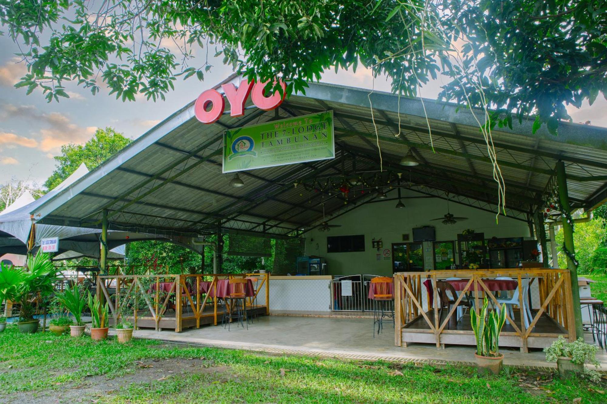 Oyo 90037 The 7 Lodge Tambunan Экстерьер фото
