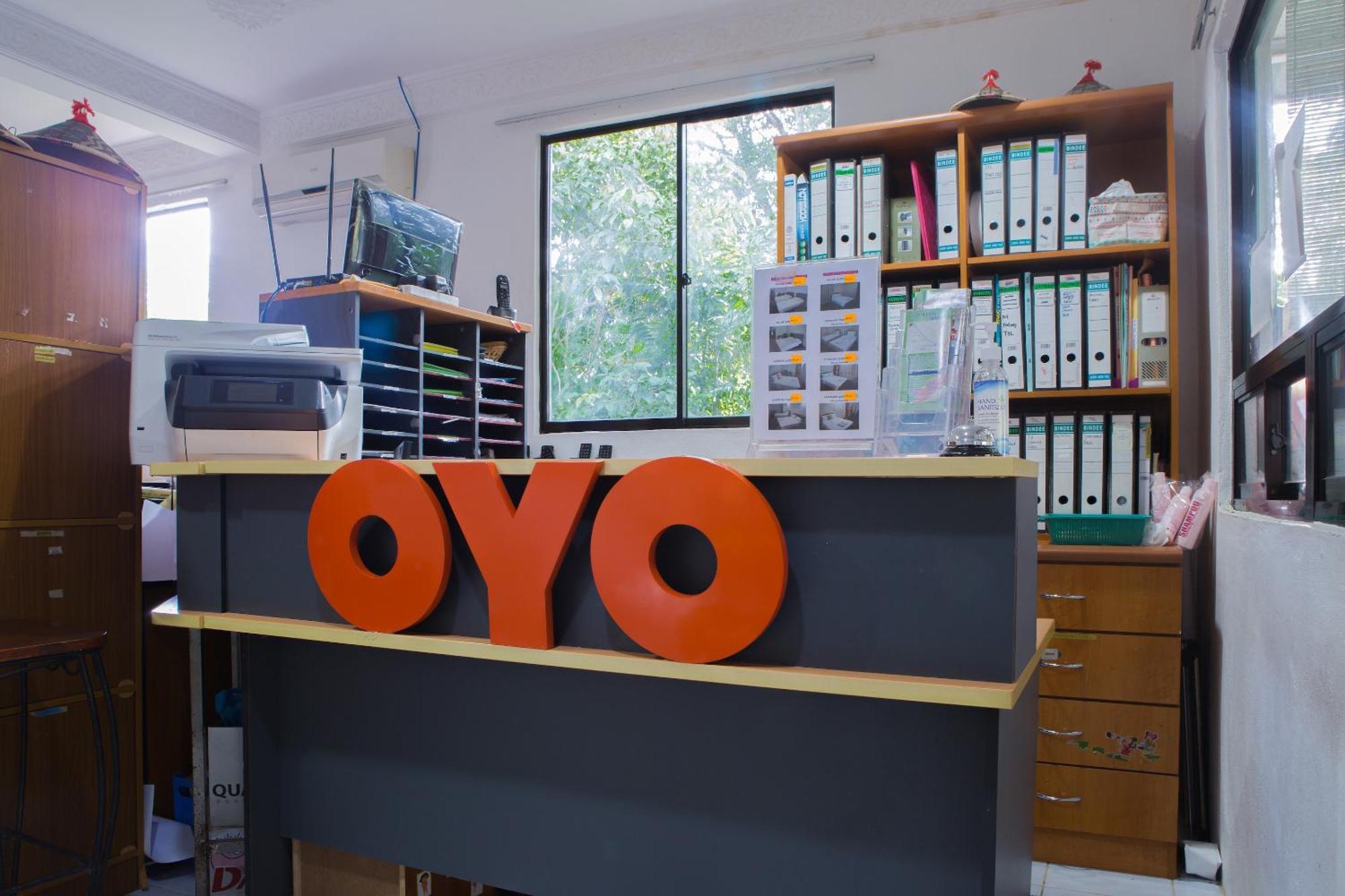Oyo 90037 The 7 Lodge Tambunan Экстерьер фото